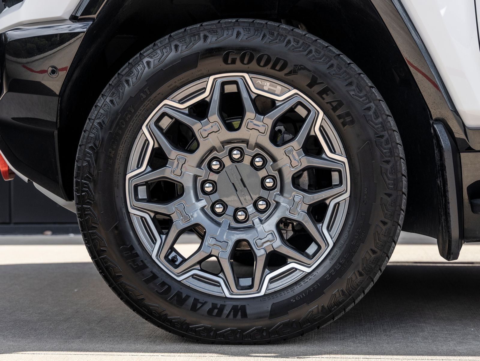 2025 GMC Hummer EV Pickup 2X
