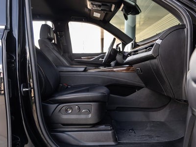 2024 Cadillac Escalade Luxury