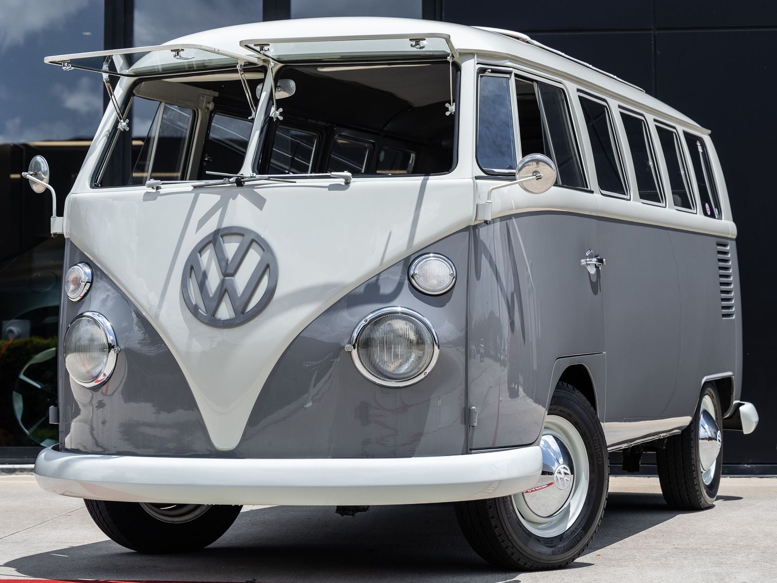 1966 Volkswagen T1 Bus Base