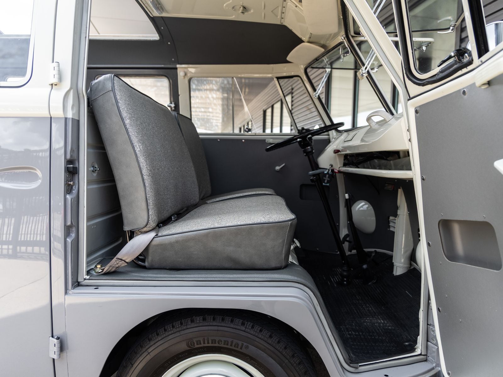 1966 Volkswagen T1 Bus Base