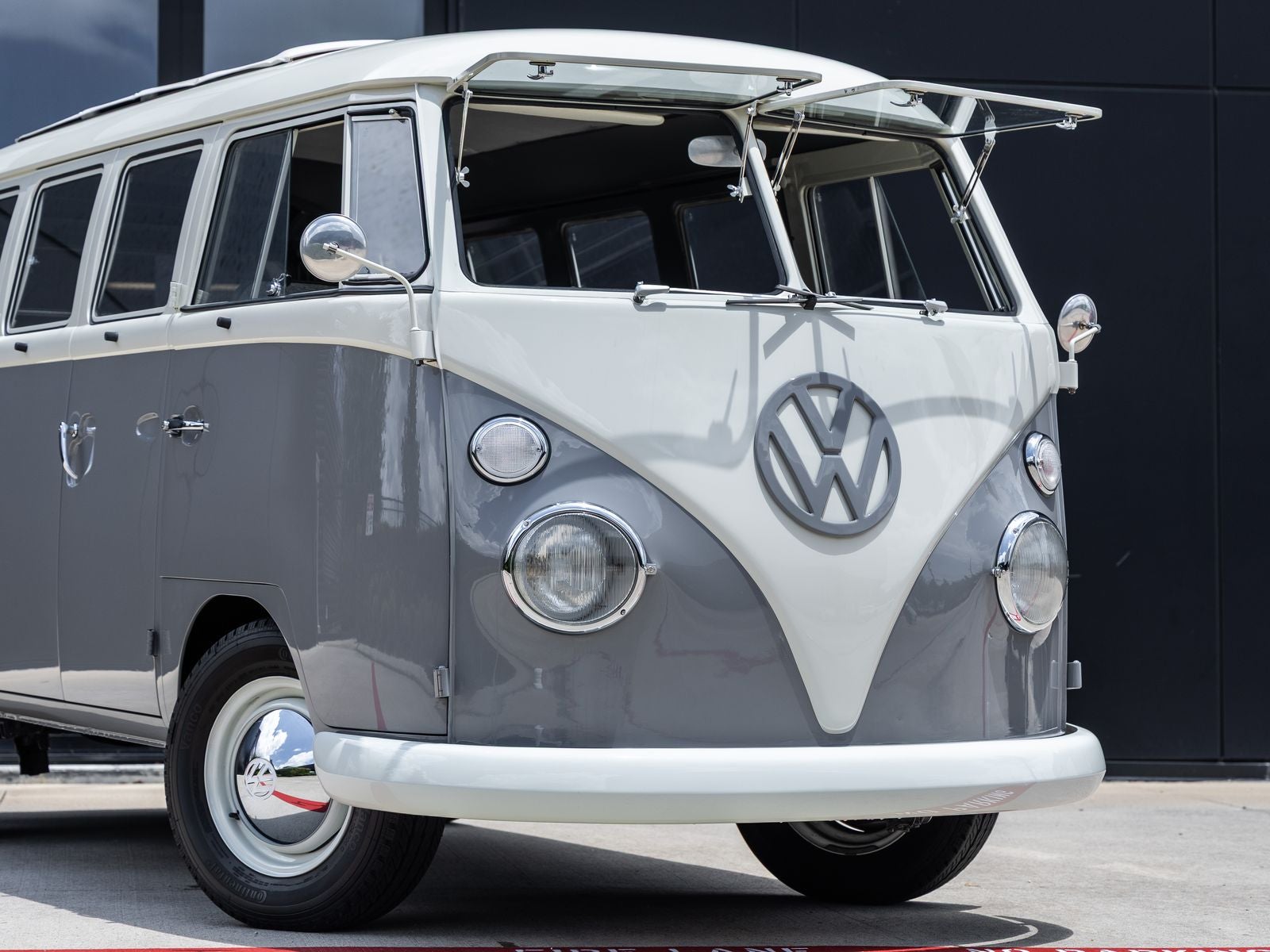 1966 Volkswagen T1 Bus Base
