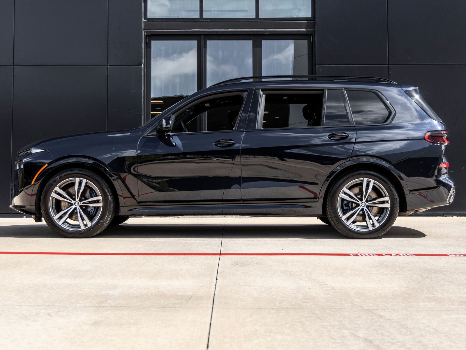 2026 BMW X7 M60i