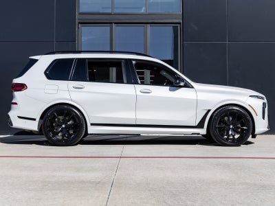 2026 BMW X7 M60i
