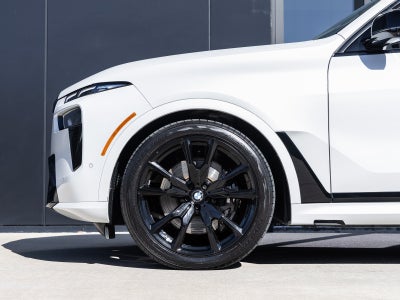 2026 BMW X7 M60i