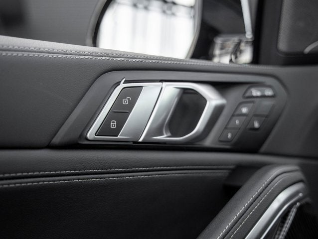 2026 BMW X6 M60i