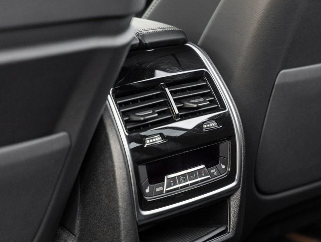 2026 BMW X6 M60i