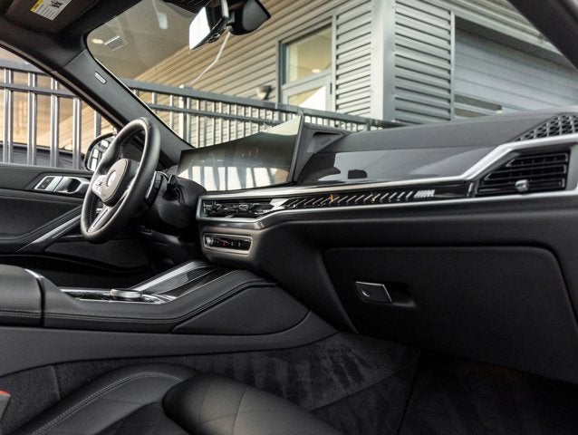 2026 BMW X6 M60i