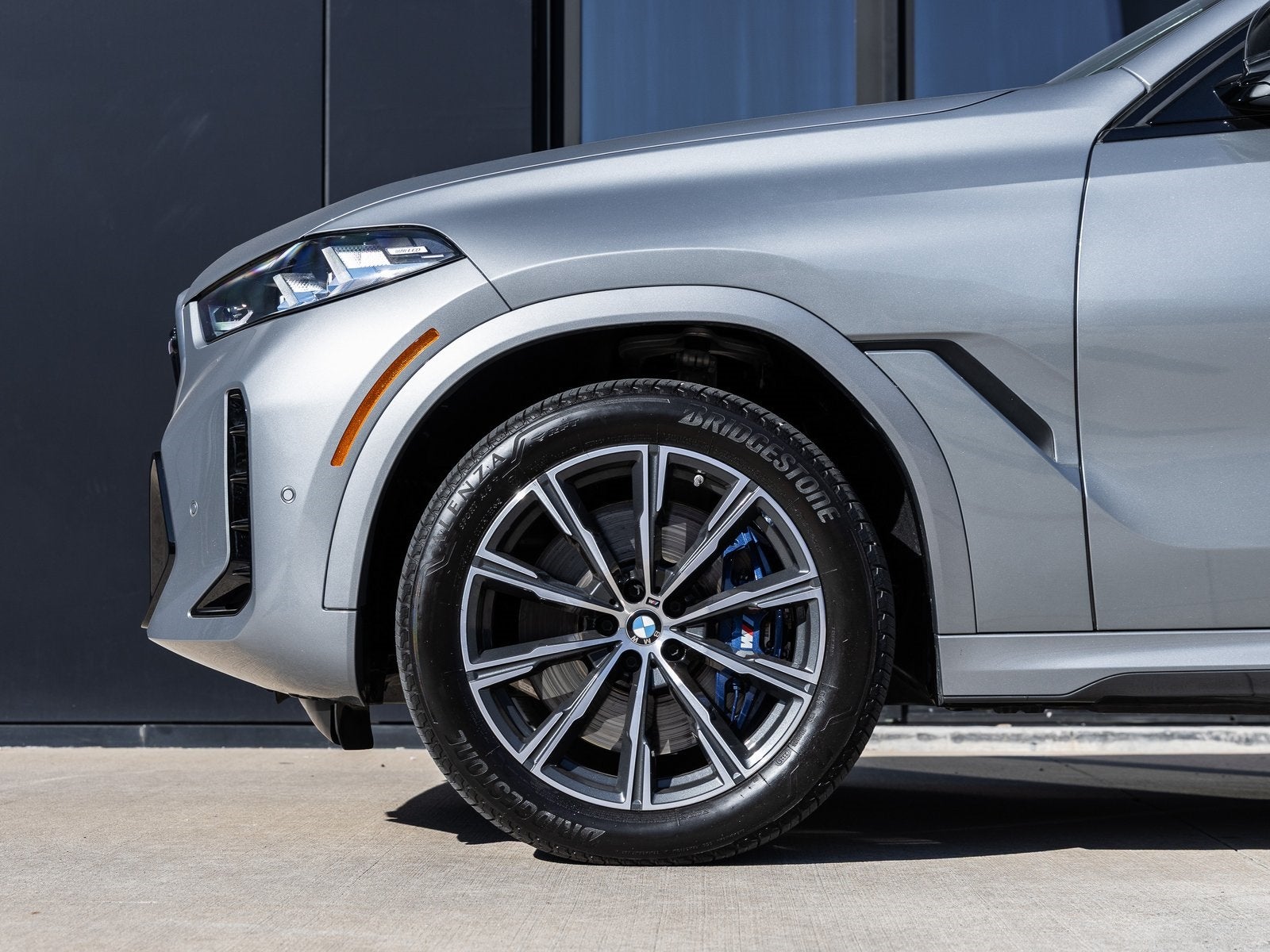 2026 BMW X6 M60i