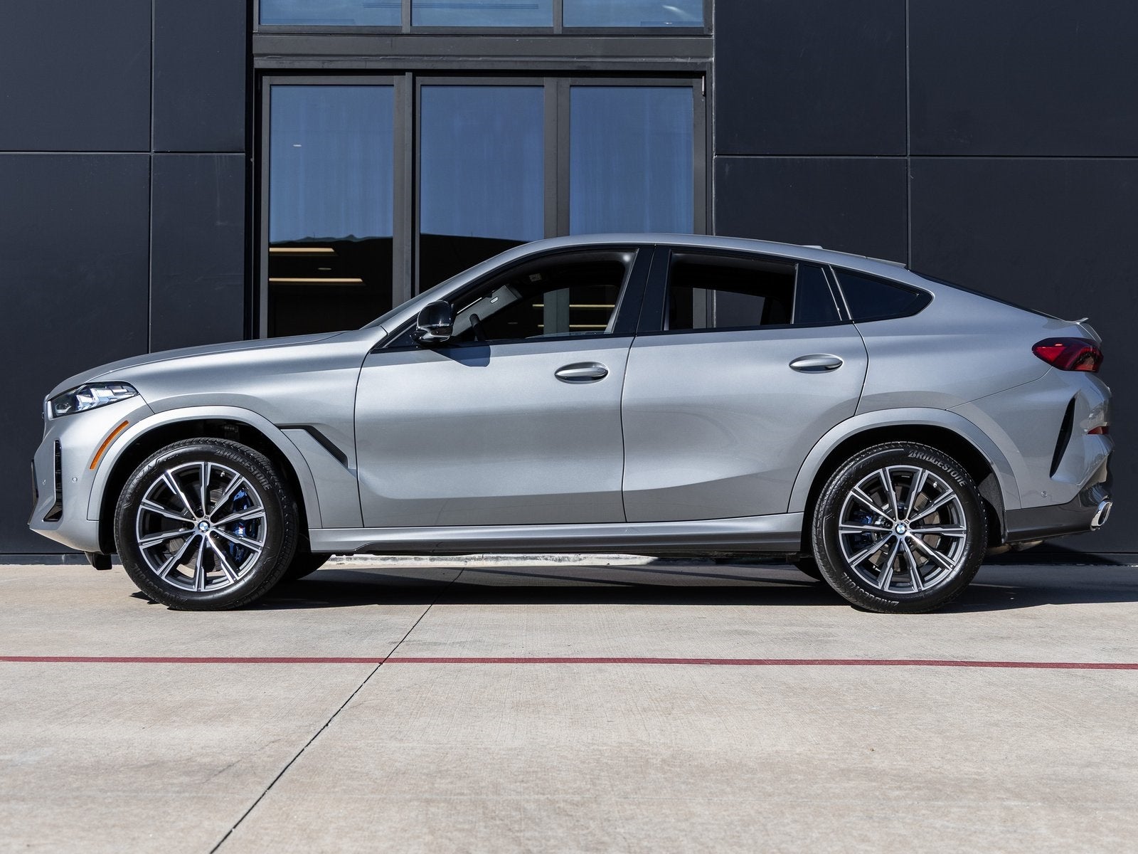 2026 BMW X6 M60i