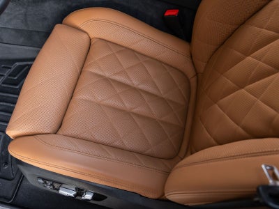 2025 BMW X6 M60i