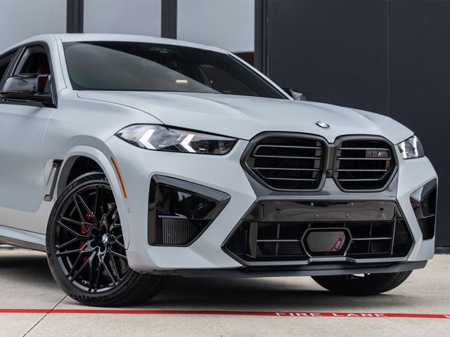 2025 BMW X6 M Base