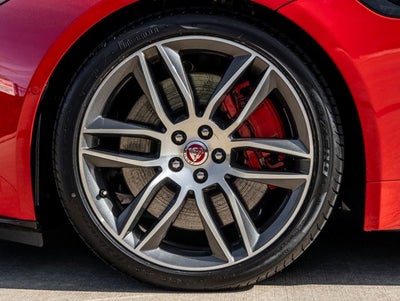 2018 Jaguar F-TYPE R