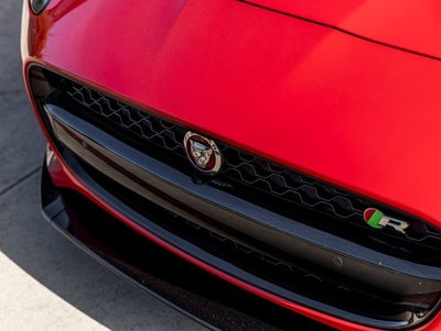 2018 Jaguar F-TYPE R