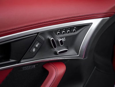 2018 Jaguar F-TYPE R