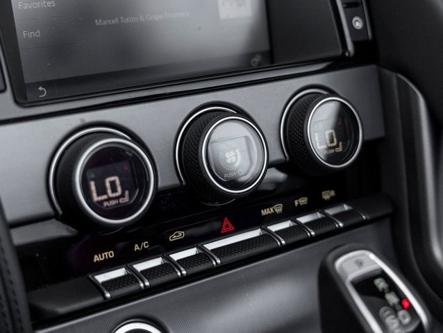 2018 Jaguar F-TYPE R