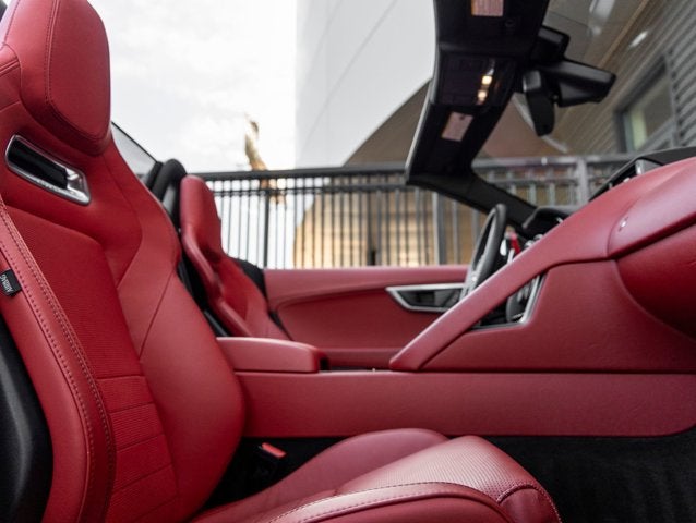 2018 Jaguar F-TYPE R