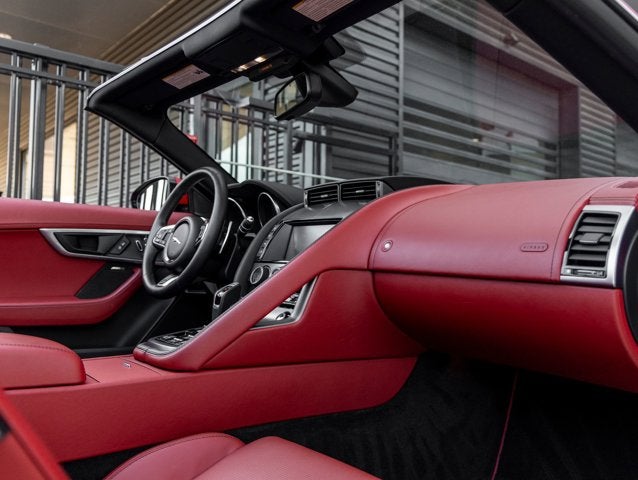 2018 Jaguar F-TYPE R