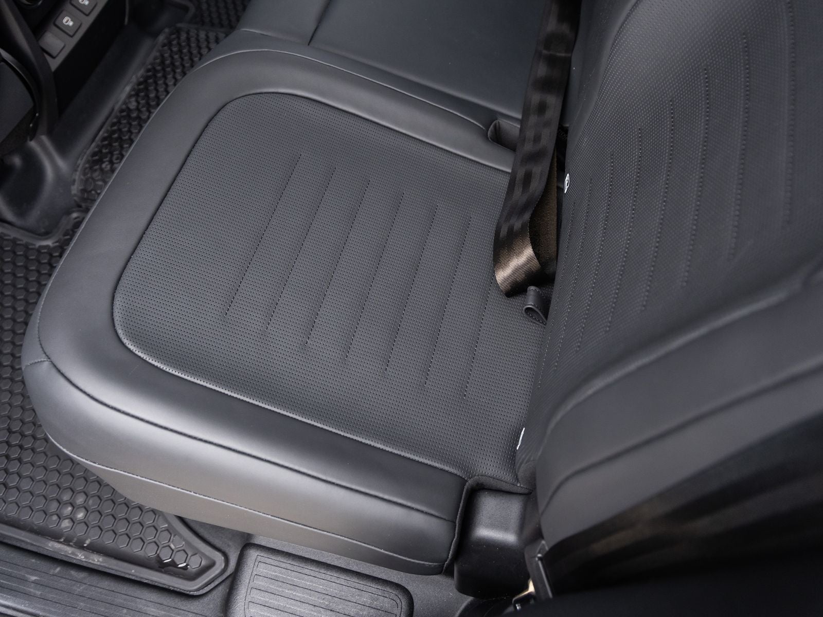 2025 Land Rover Defender 110 P635 OCTA V8