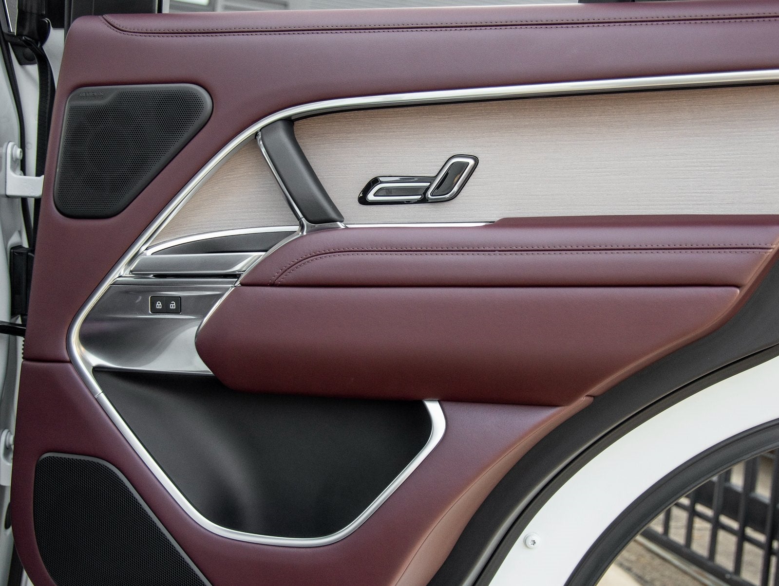 2023 Land Rover Range Rover Autobiography