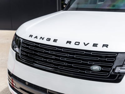 2025 Land Rover Range Rover SE