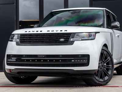 2025 Land Rover Range Rover SE