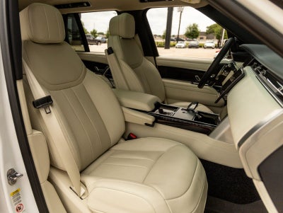 2025 Land Rover Range Rover SE