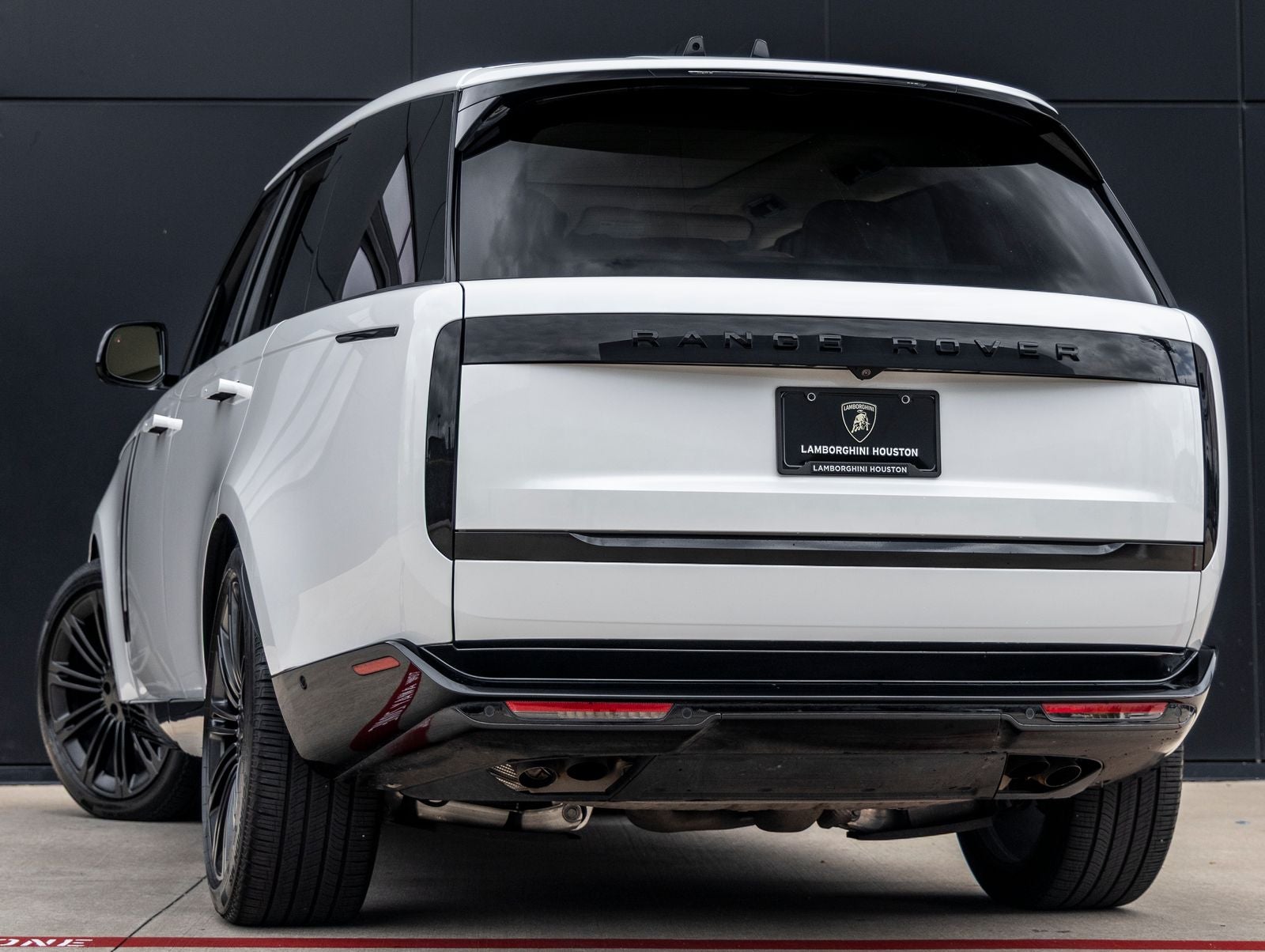 2025 Land Rover Range Rover SE