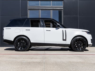 2025 Land Rover Range Rover SE