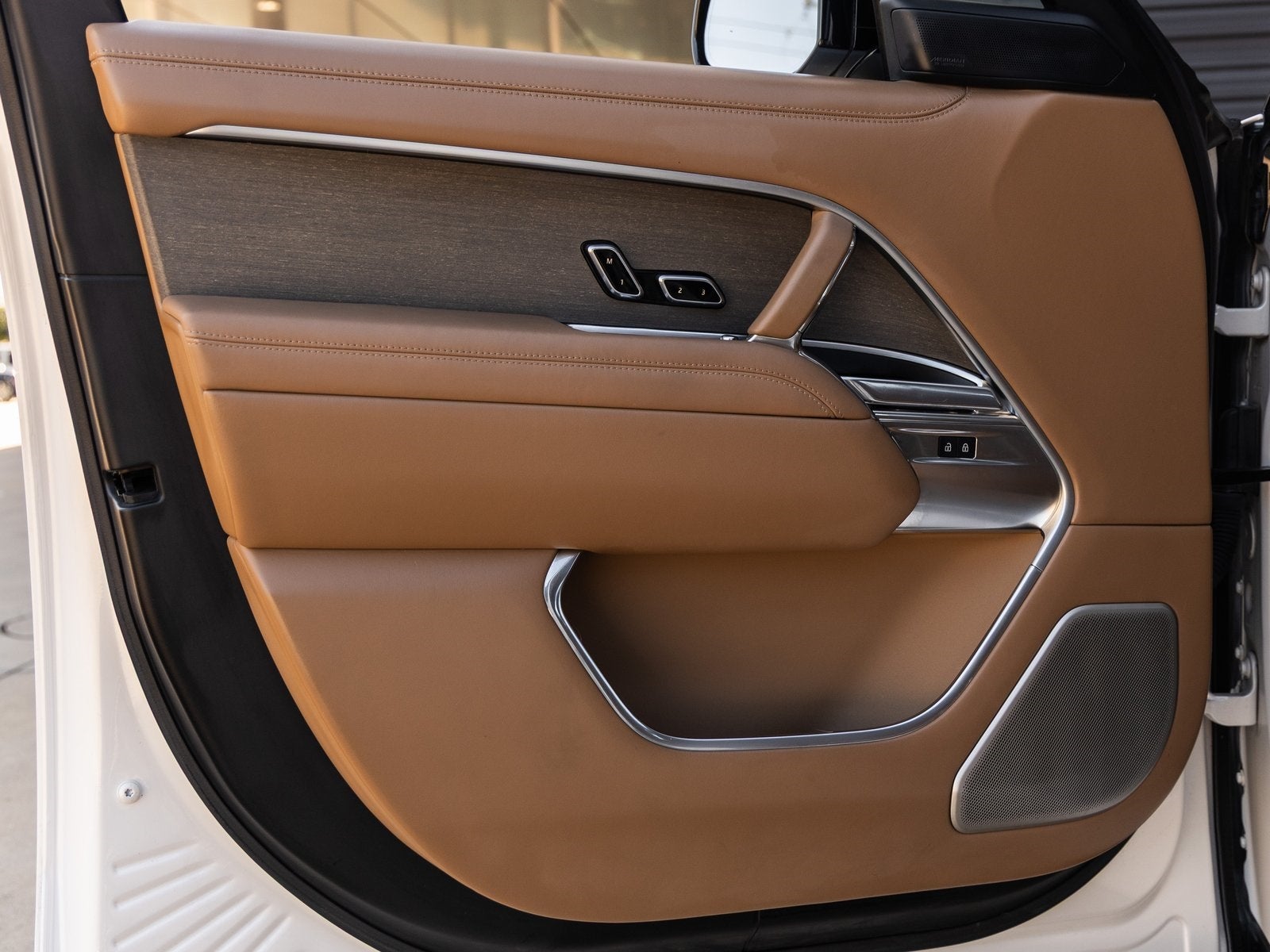 2022 Land Rover Range Rover SV