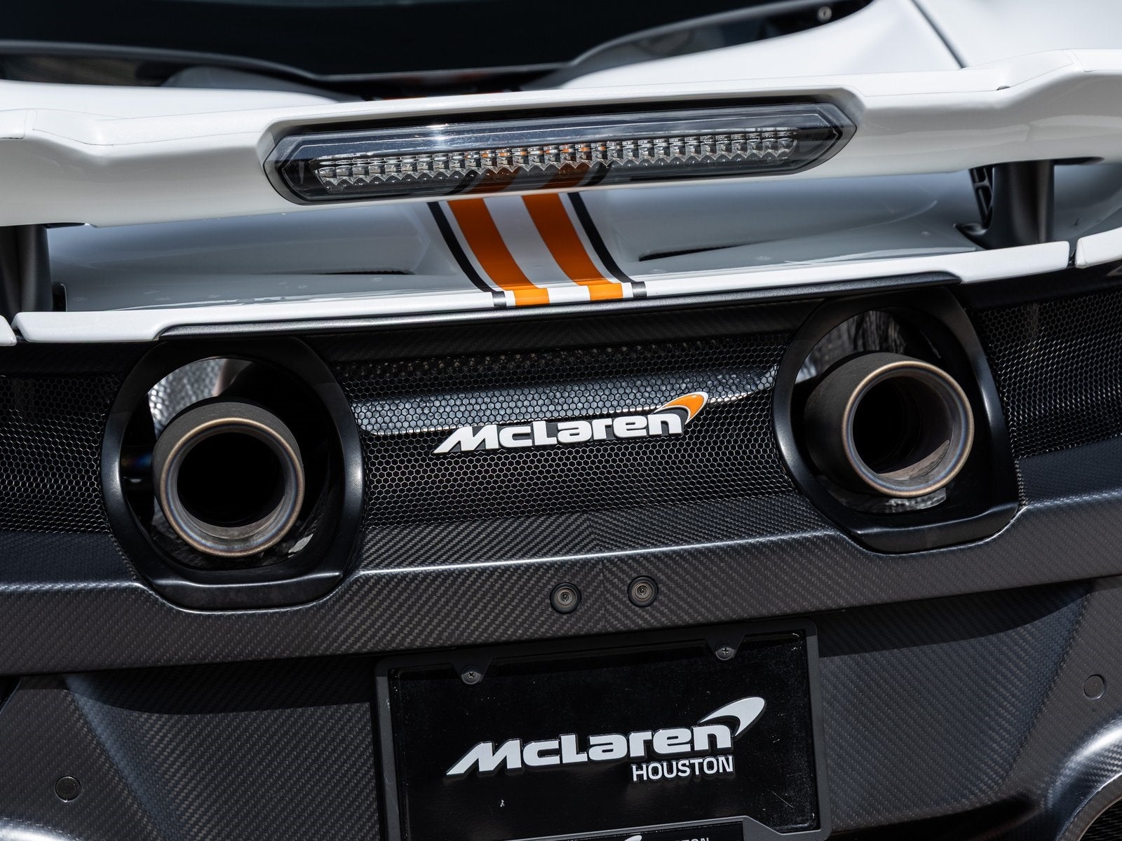 2016 McLaren 675LT Base