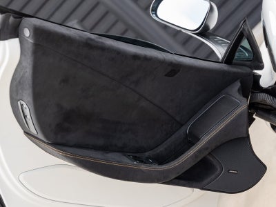 2016 McLaren 675LT Base