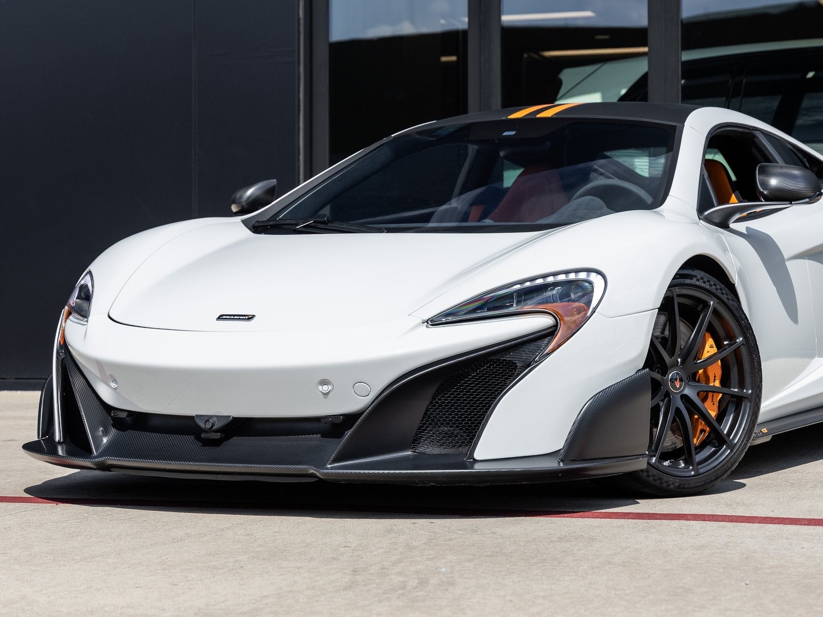 2016 McLaren 675LT Base