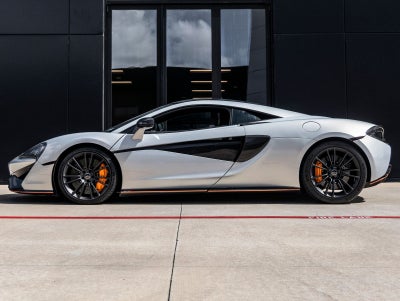 2016 McLaren 570S Base
