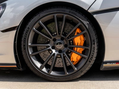 2016 McLaren 570S Base