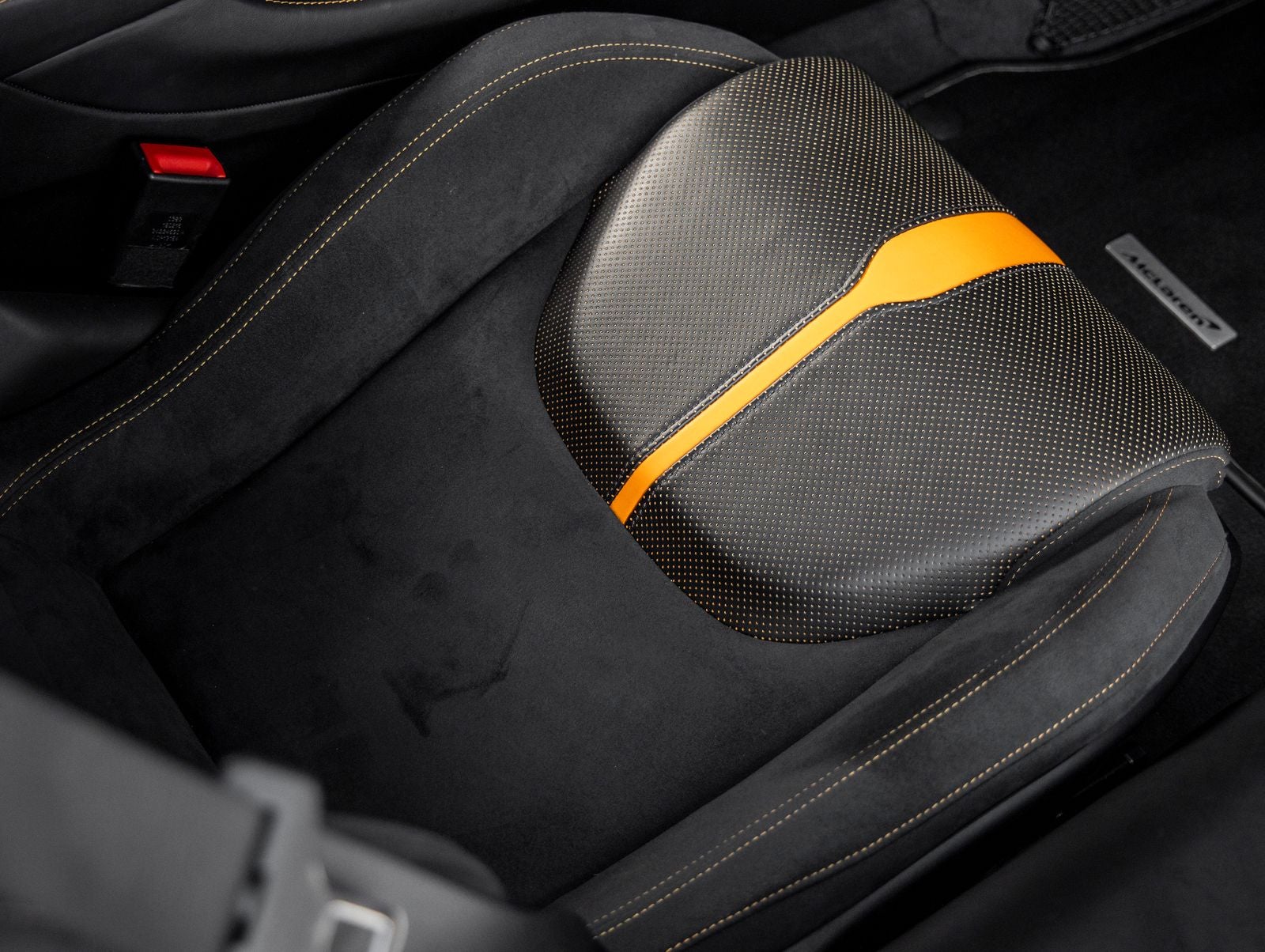 2016 McLaren 570S Base