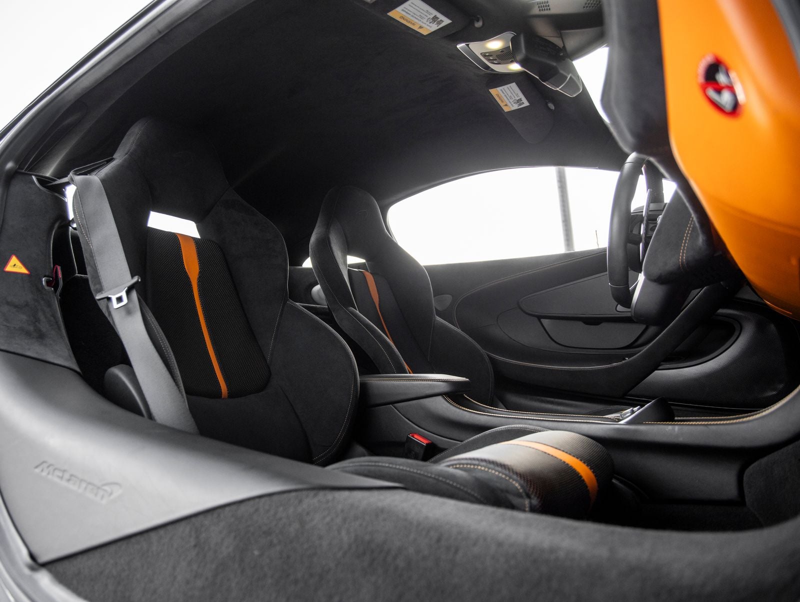 2016 McLaren 570S Base