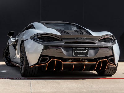2016 McLaren 570S Base