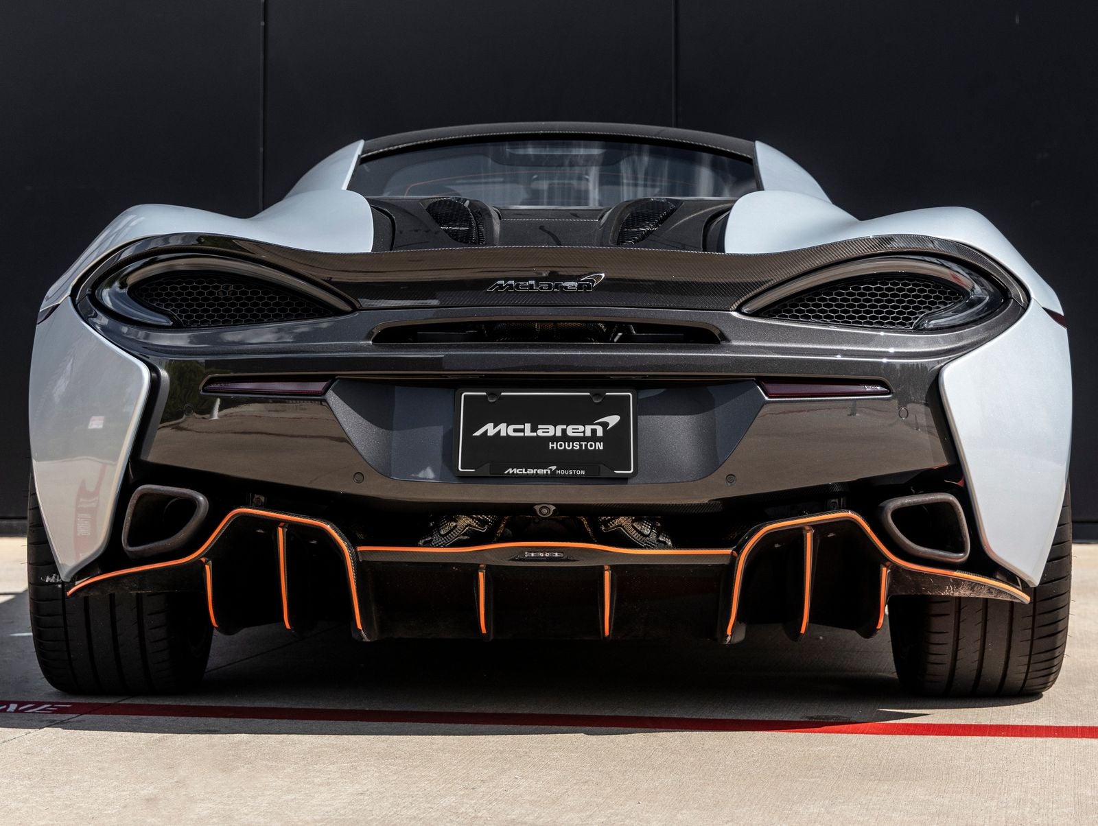 2016 McLaren 570S Base
