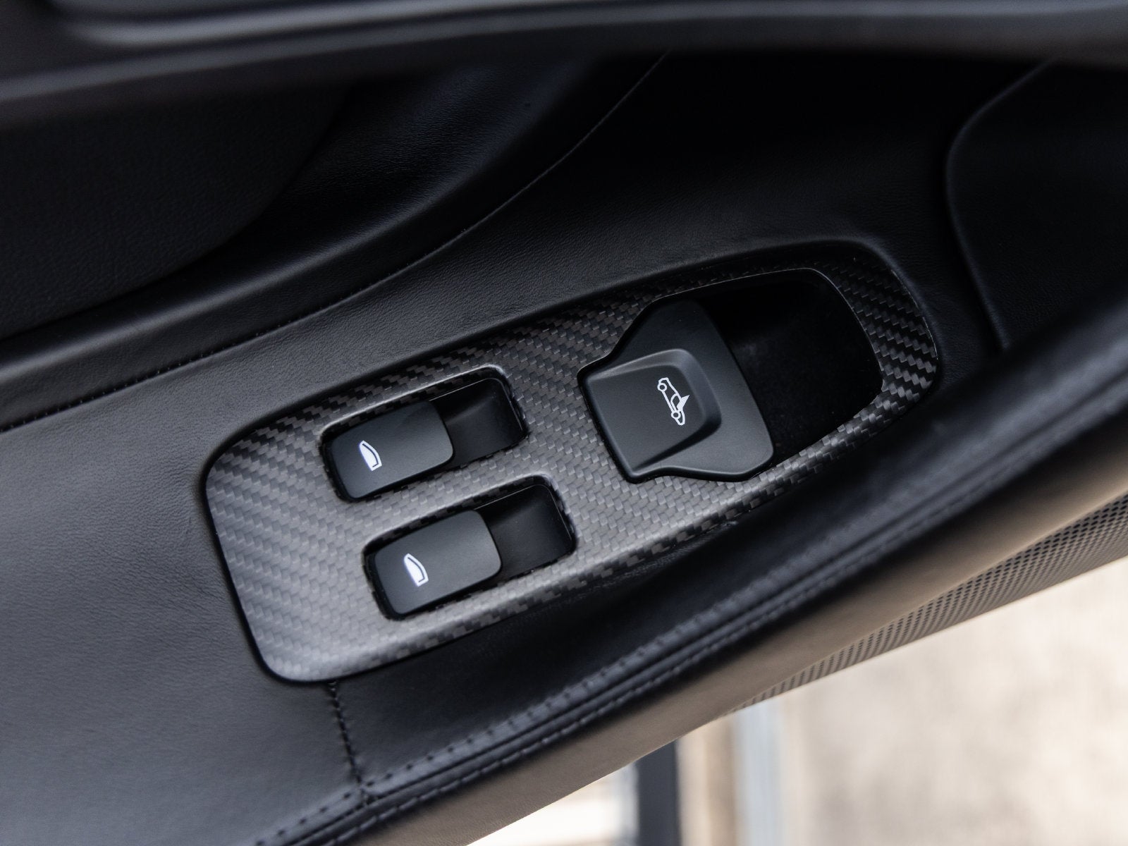 2020 McLaren 570S Base