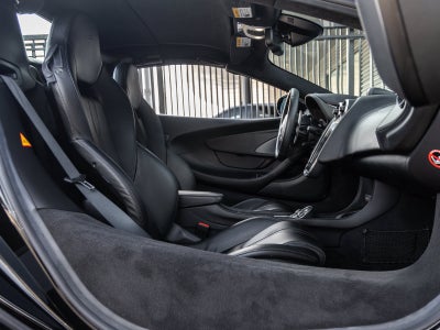 2020 McLaren 570S Base