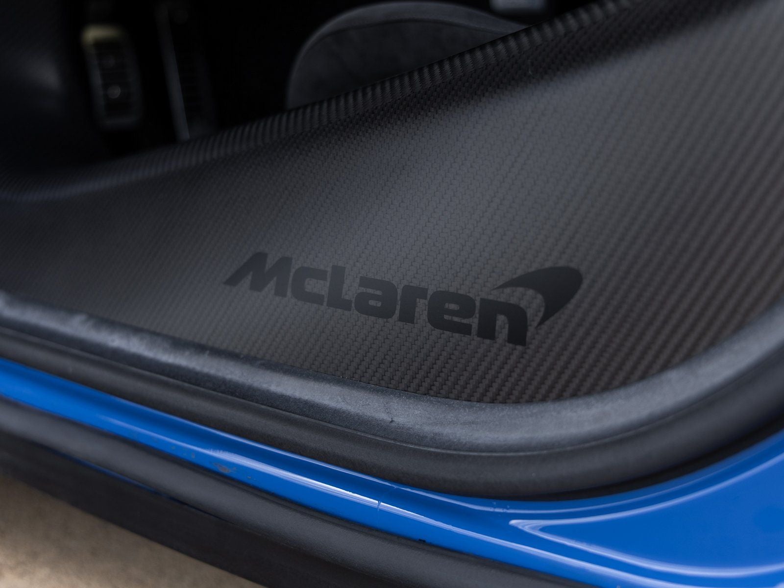 2020 McLaren 620R Base