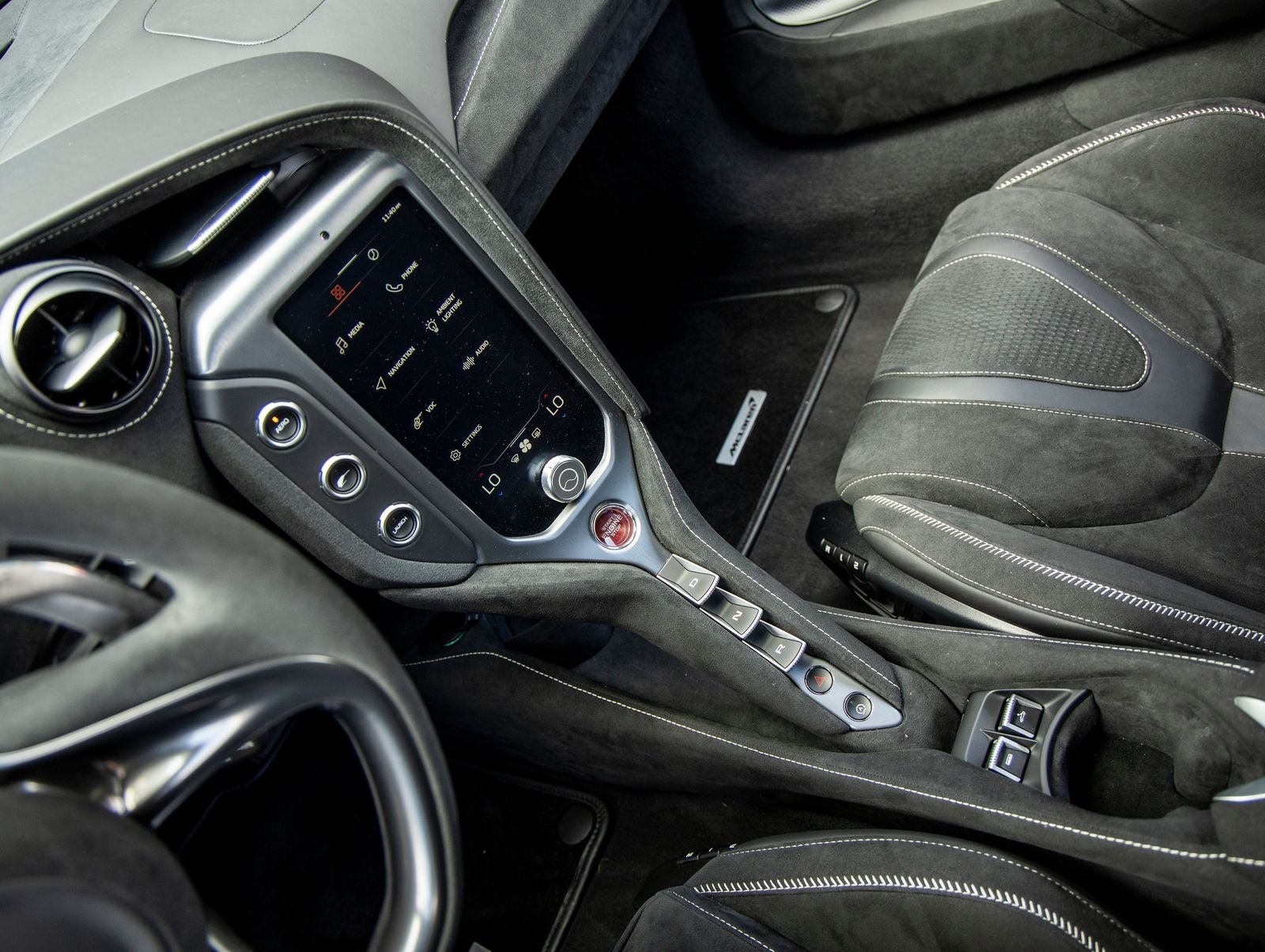 2024 McLaren 750S Base