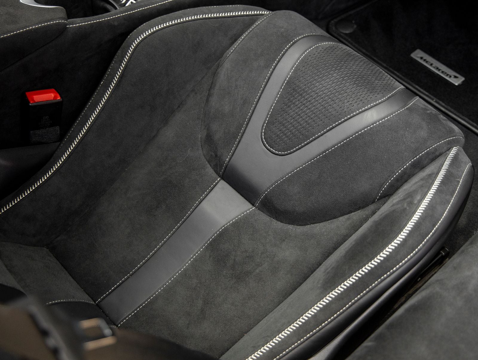 2024 McLaren 750S Base