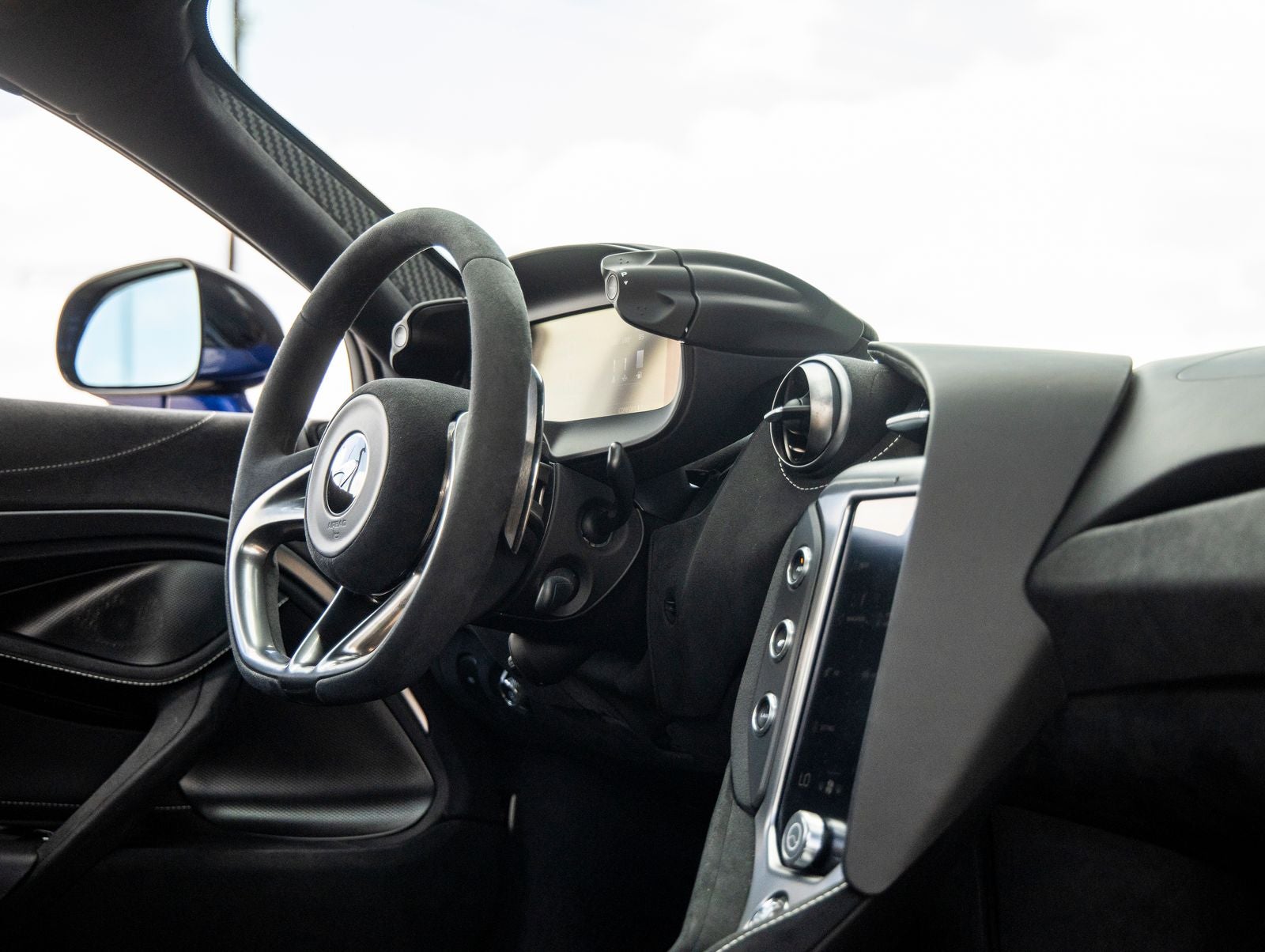 2024 McLaren 750S Base