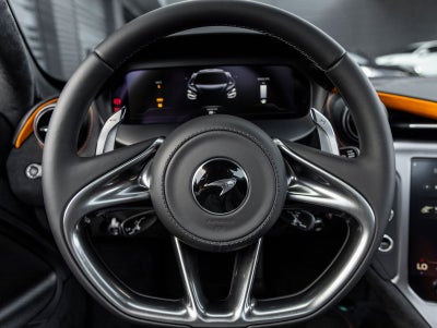 2026 McLaren 750S Base