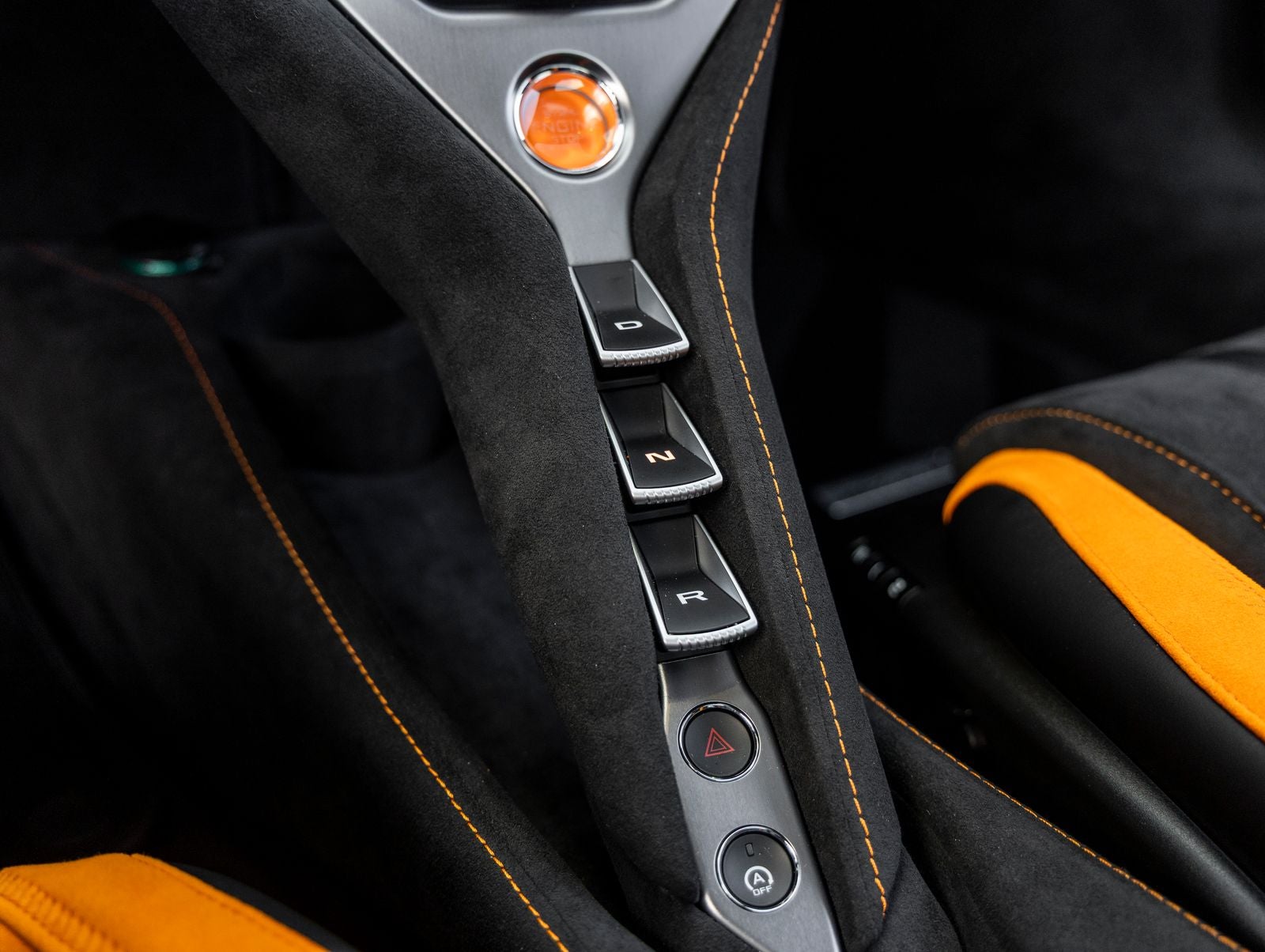 2026 McLaren 750S Base