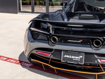 2018 McLaren 720S Base