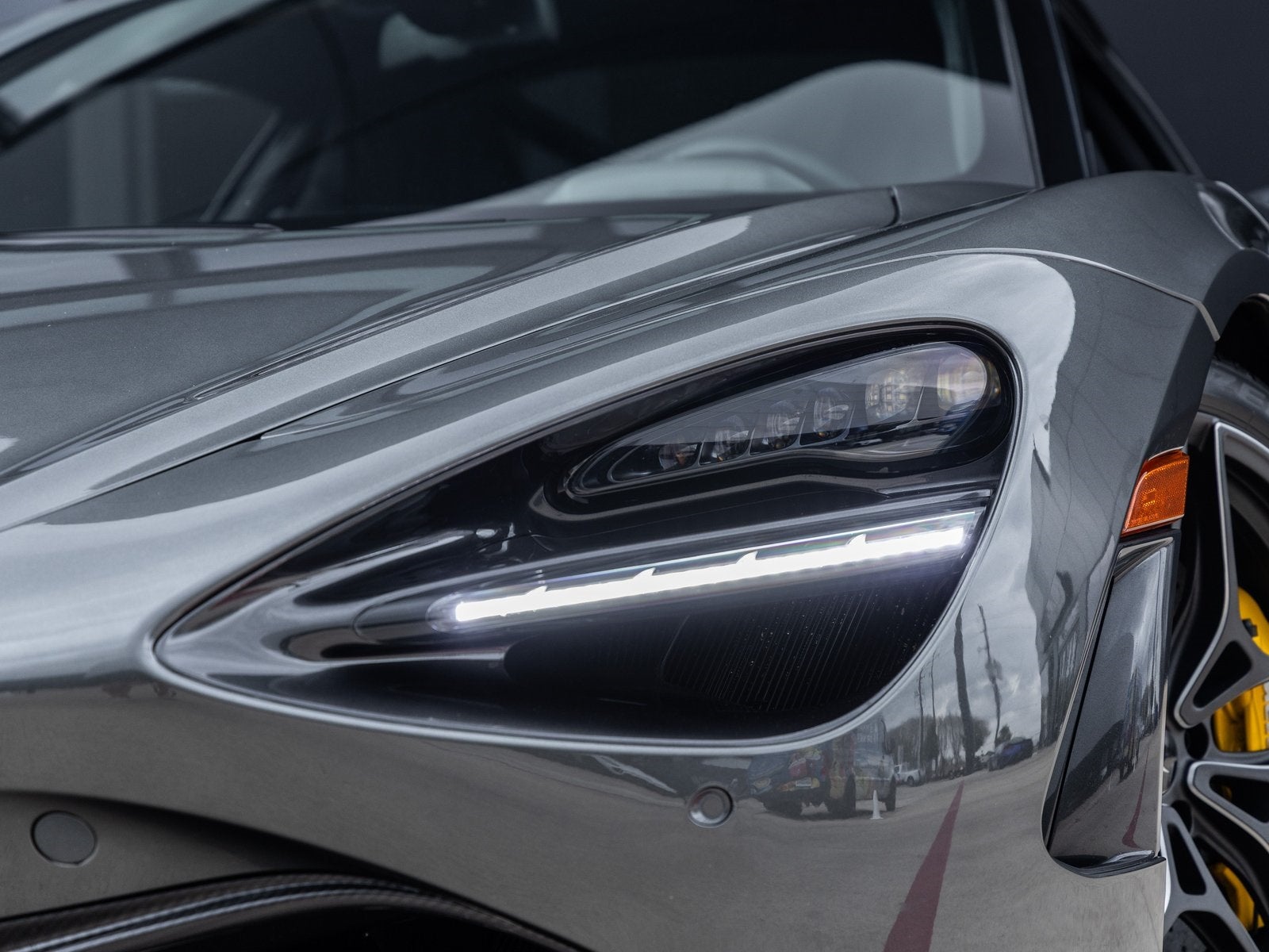 2019 McLaren 720S Base