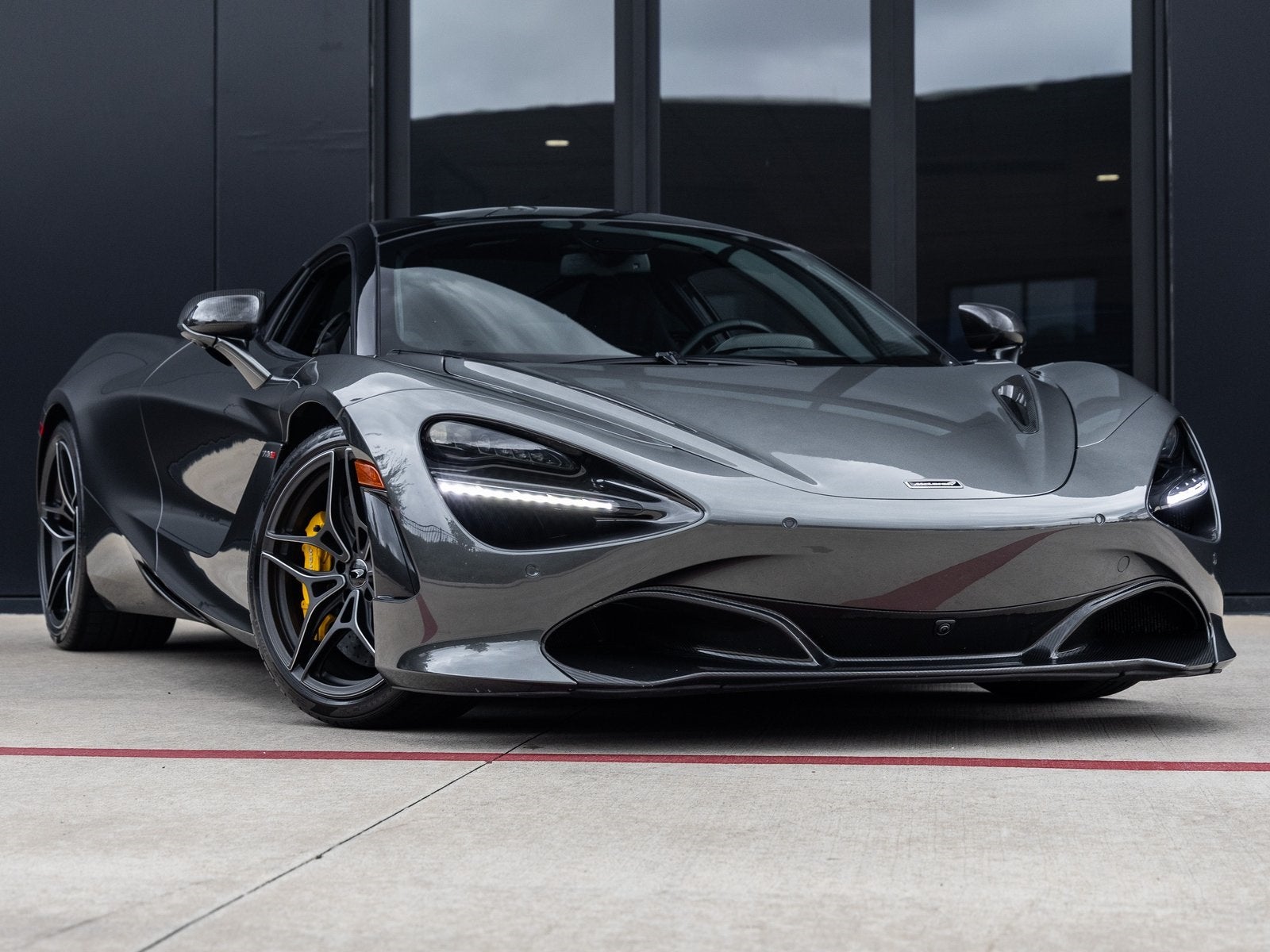 2019 McLaren 720S Base