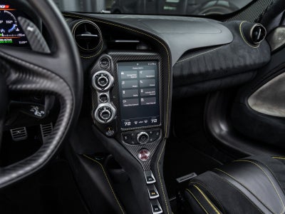 2019 McLaren 720S Base